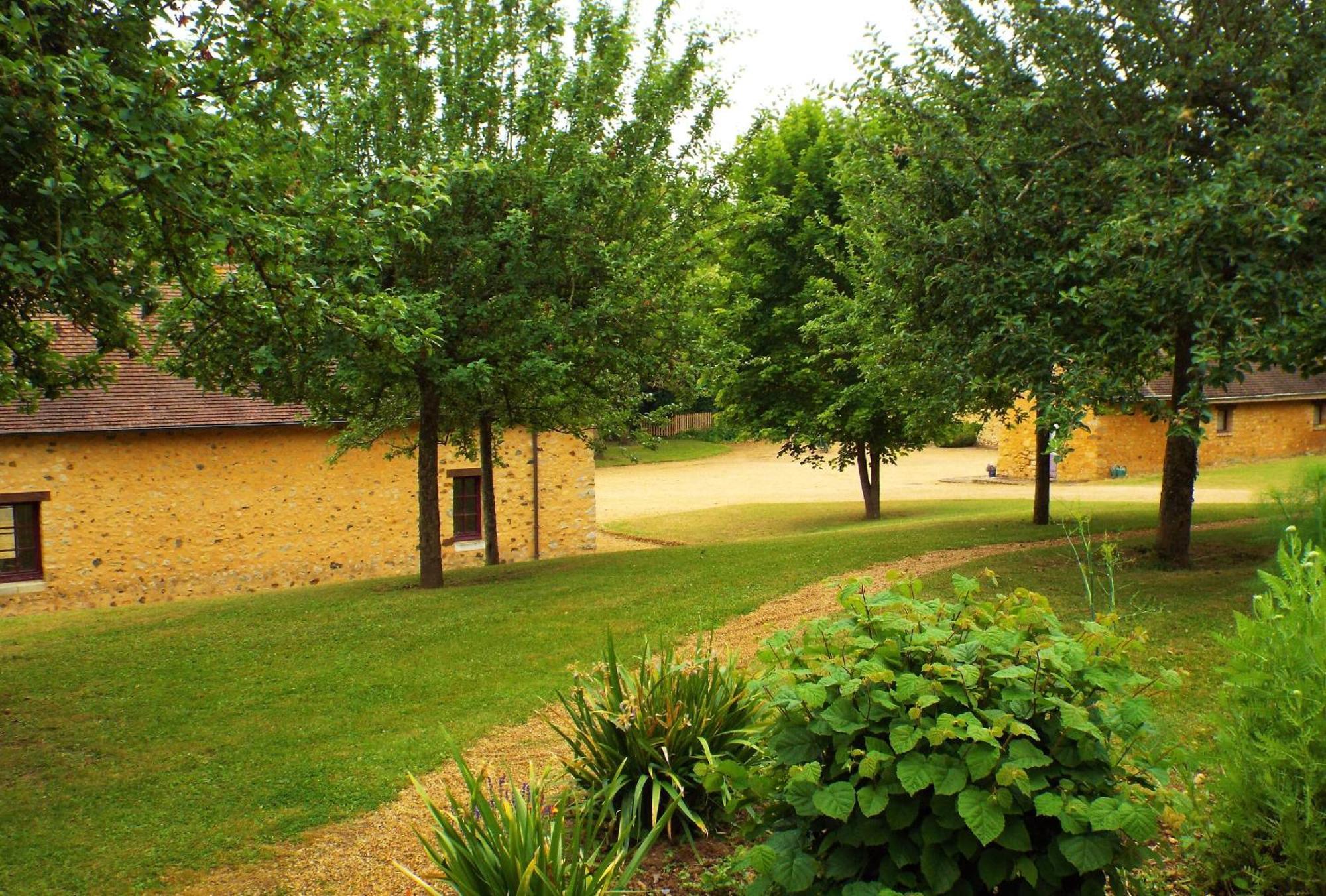 Paulanosa Gite Asnieres-sur-Vegre Bagian luar foto